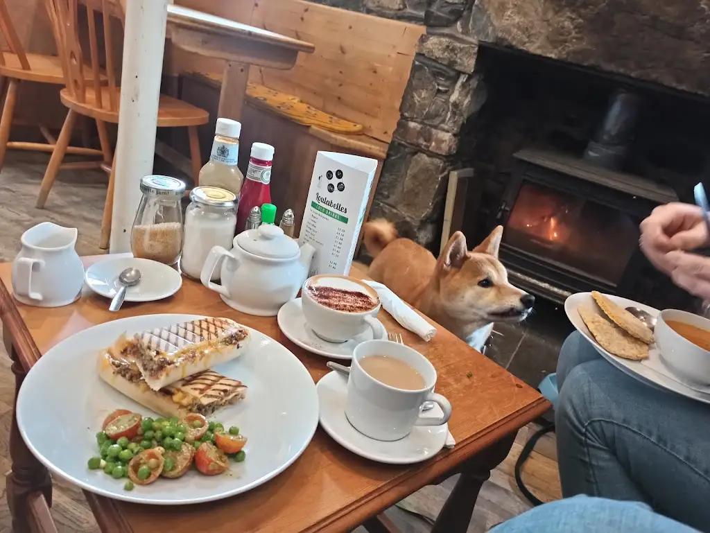 Matt Shawtell_Loulabelles_Innerleithen_review