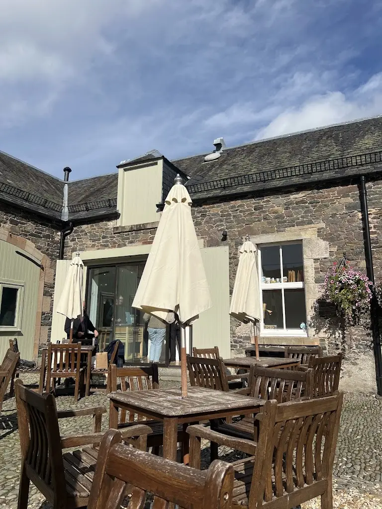 Tom Costello_The Courtyard Cafe at Kailzie Gardens_Innerleithen_recensione