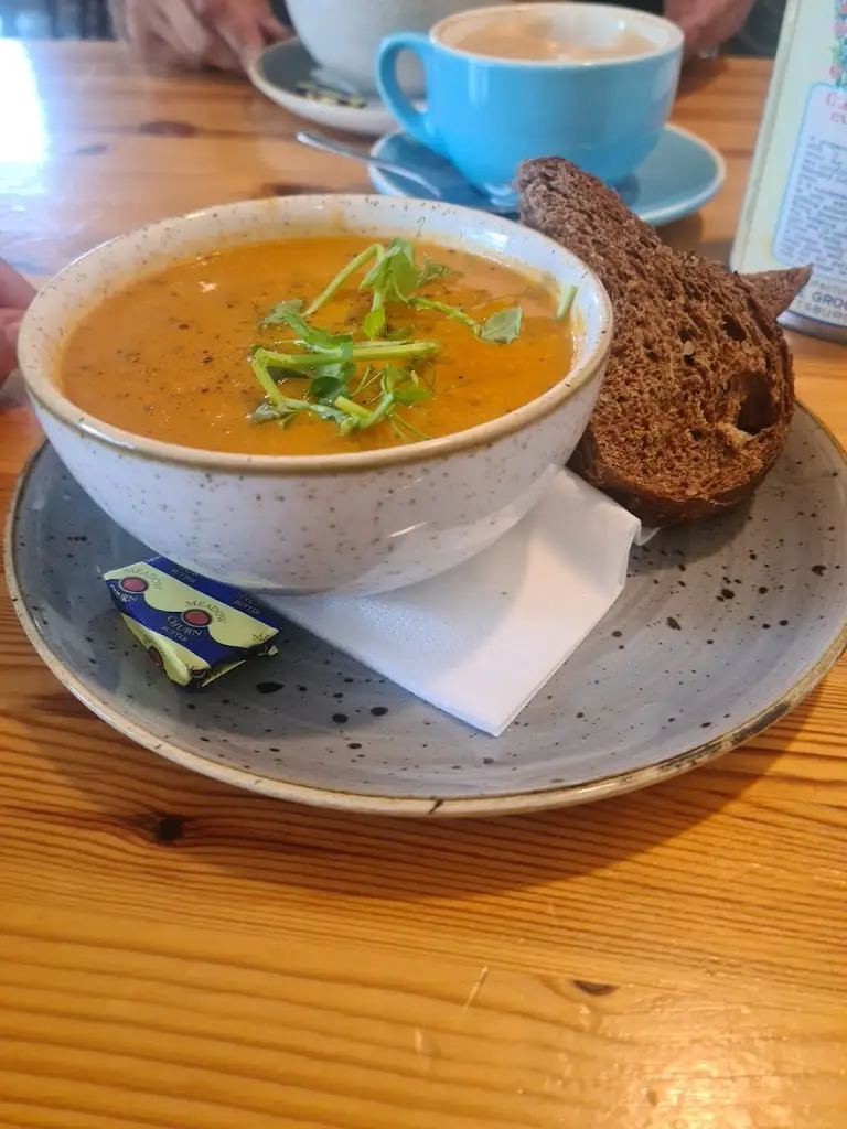 Kim Evinou_The Courtyard Cafe at Kailzie Gardens_Innerleithen_recensione