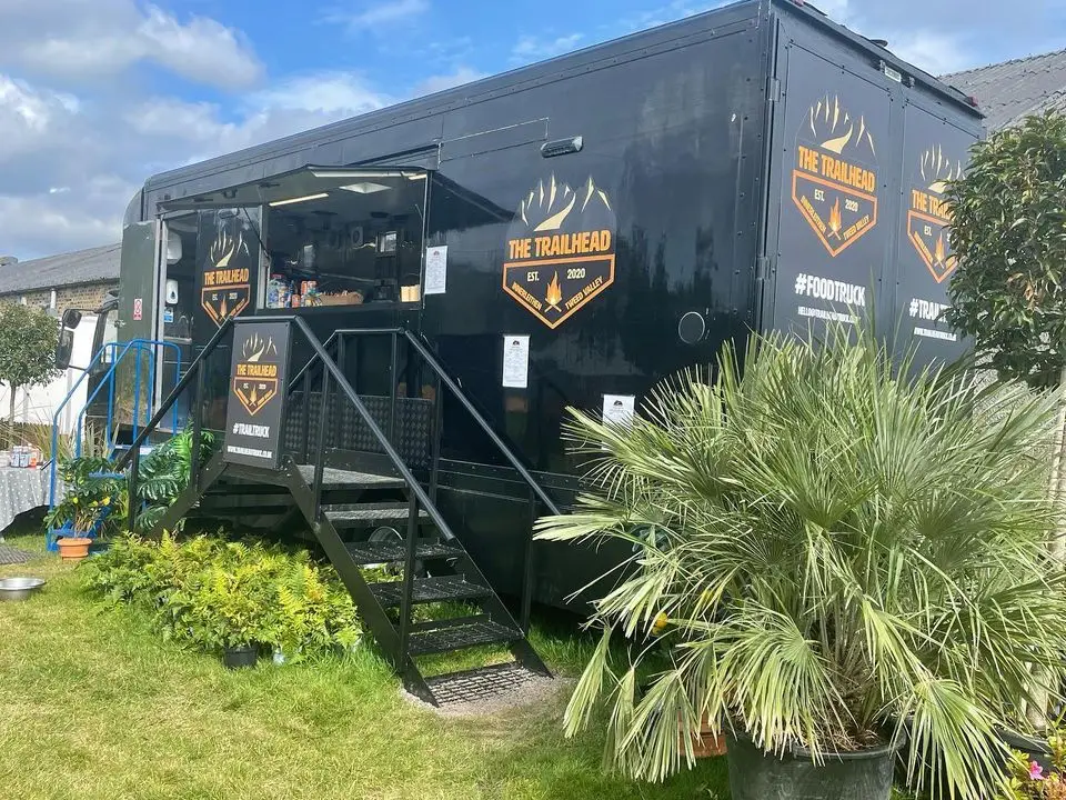 Trail Head Food Truck_Innerleithen_slider_image_1