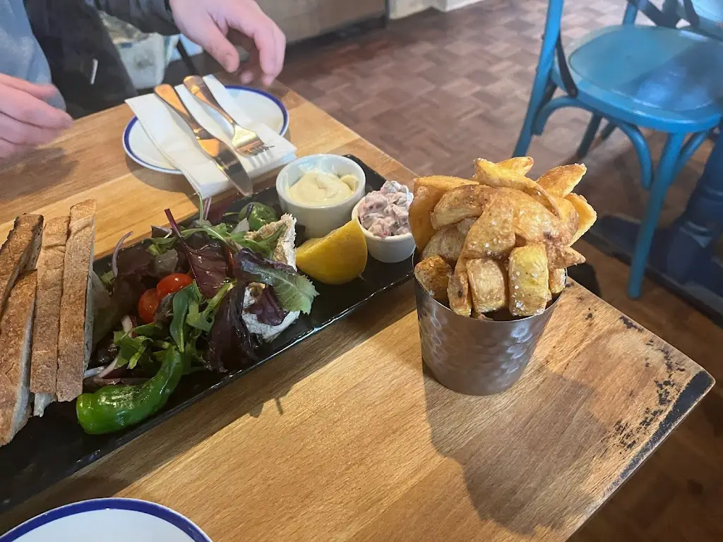 Scott Randell_The Lamb Inn_Birdham_review