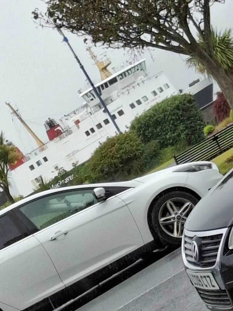 Vincent Wells_Ghillie's_Isle of Bute_reseña