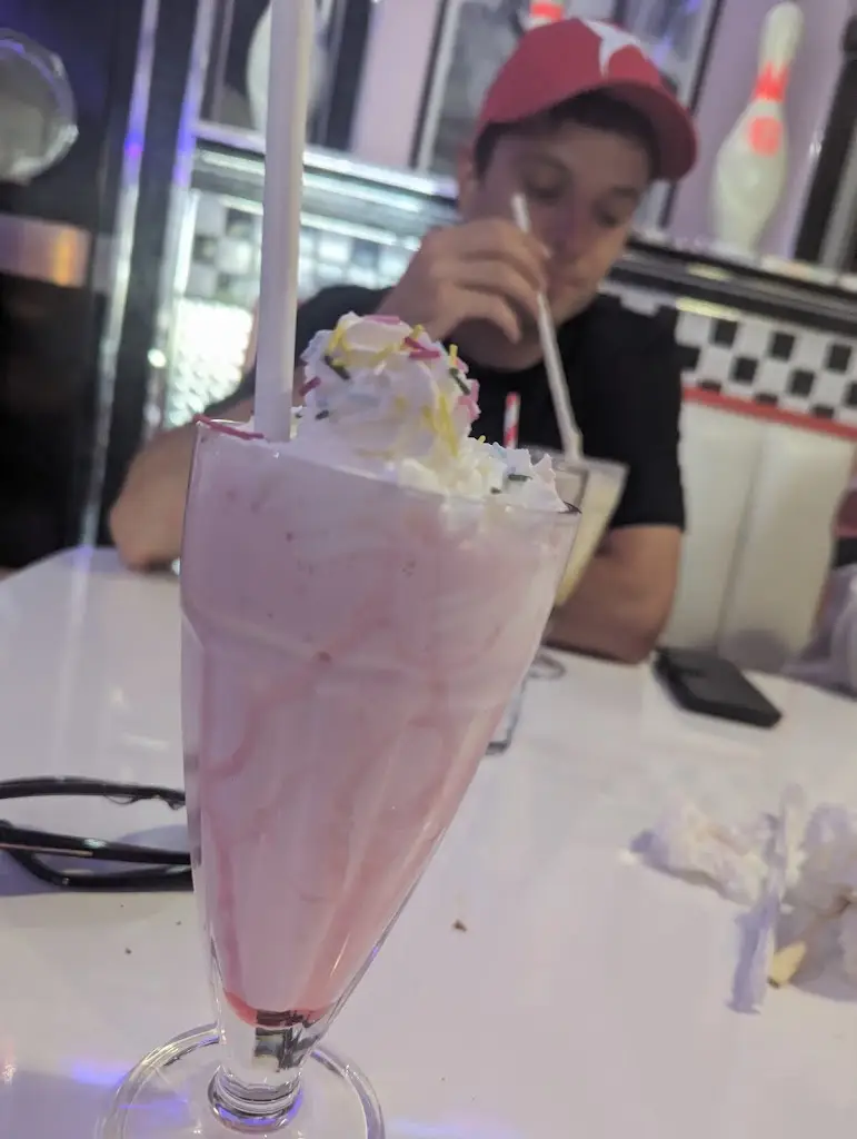 Menu_Cadillac Kustomz Diner_Isle of Bute_image_1