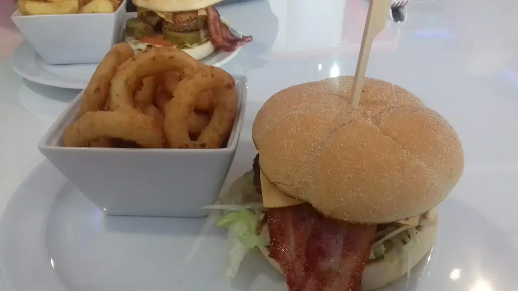 Menu_Cadillac Kustomz Diner_Isle of Bute_image_4