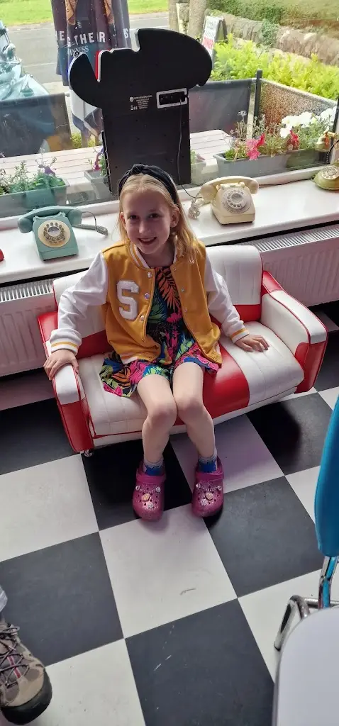 paul flaherty_Cadillac Kustomz Diner_Isle of Bute_review