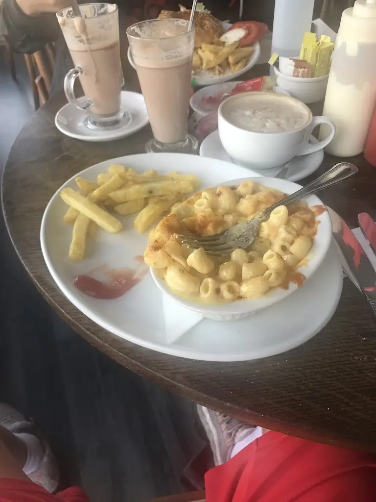 Finn Drummond_Esplanade Hotel_Isle of Bute_Bewertung