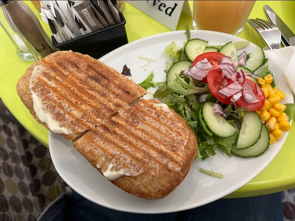 Sarah Wheater_Musicker_Isle of Bute_review