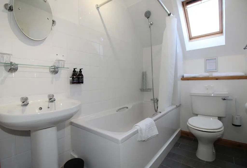 Temple View Hotel_Isle of North Uist_slider_image_3