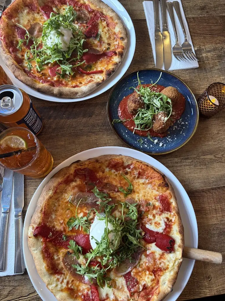 Luca’s Bar & Restaurant Millport restaurant in Isle of Cumbrae