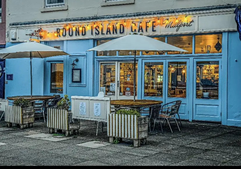 Round Island Cafe Bar_Isle of Cumbrae_slider_image_1