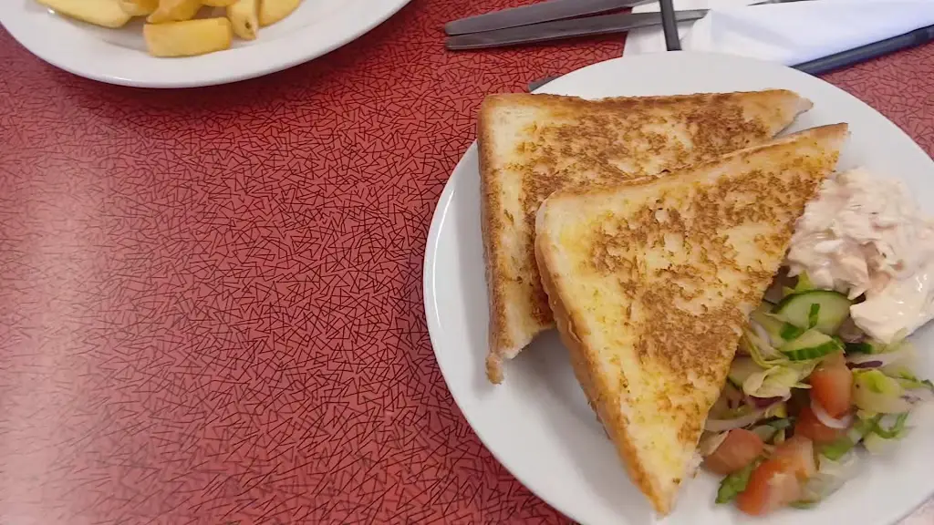 The Ritz Cafe_Isle of Cumbrae_slider_image_2