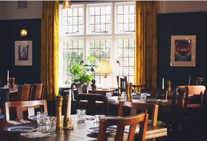 The Ship Inn at Itchenor restaurant in Birdham