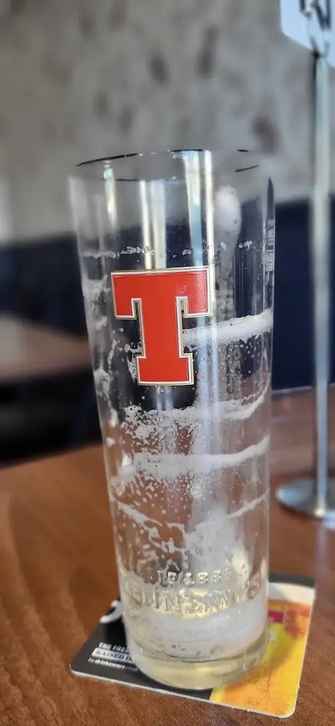 Pedro Griffiths_Millport Pier Hotel_Isle of Cumbrae_review