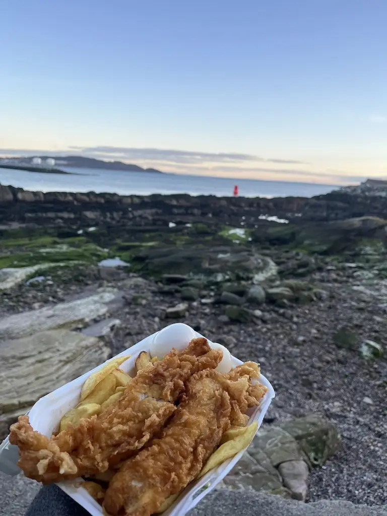 Işıl Ezman_Deep Sea Fish and Chip Shop_Isle of Cumbrae_recensione