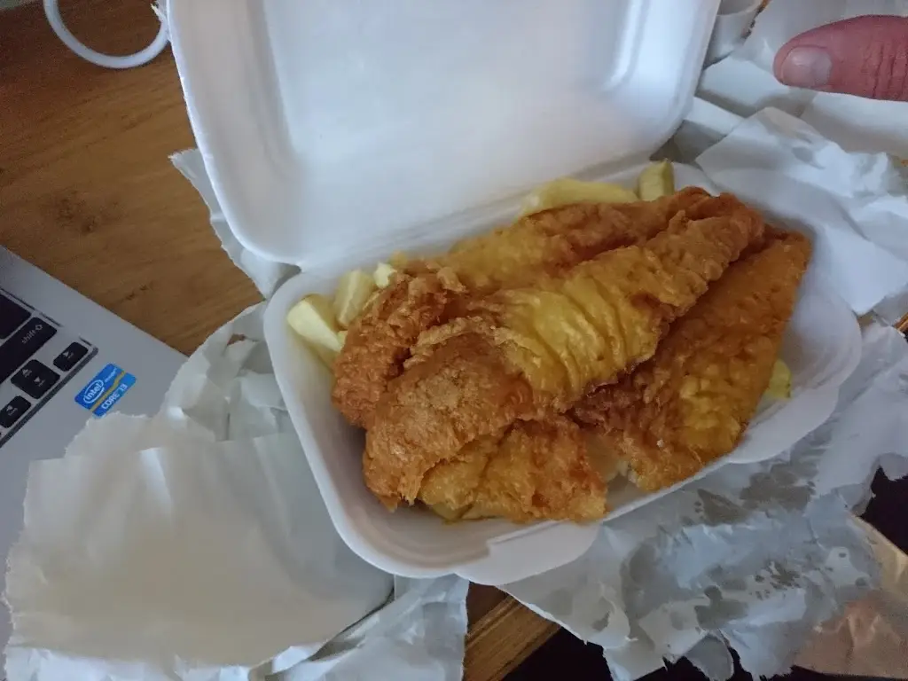 La Riviera Chip Shop_Kelty_slider_image_2