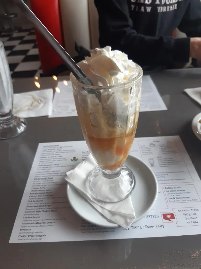 Menu_Youngs Diner_Kelty_immagine_6