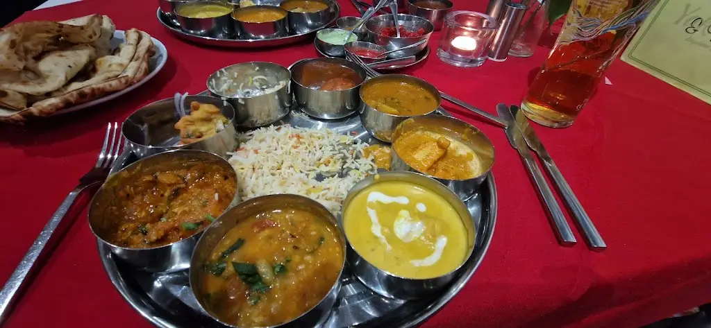 Menu_Yak and Yeti_Kennoway_image_5