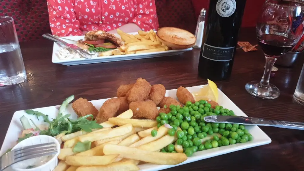 Ken Mcgeoch_The Trust Inn_Kilbarchan_review