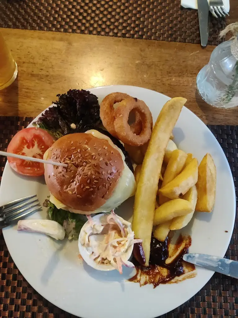 Red Lion_Bishop Sutton_slider_image_2