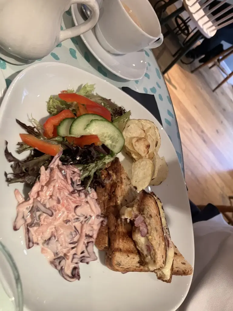 Rhys Peters_Town & Country Designs_Killearn_review