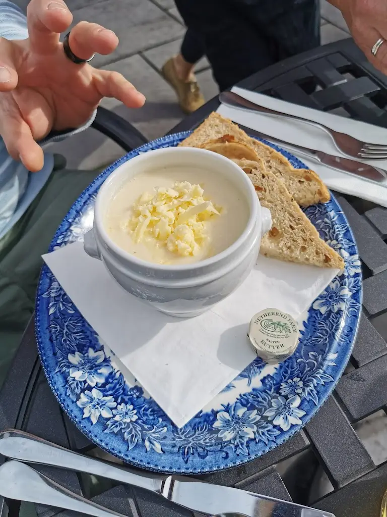 Menu_Chew Kitchen_Bishop Sutton_image_5