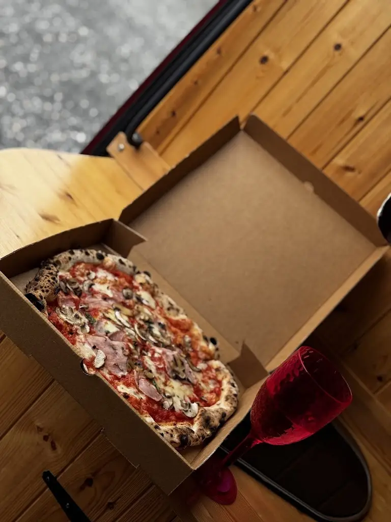 Jenny Karlsson_Crust_Isle of Lewis_recensione