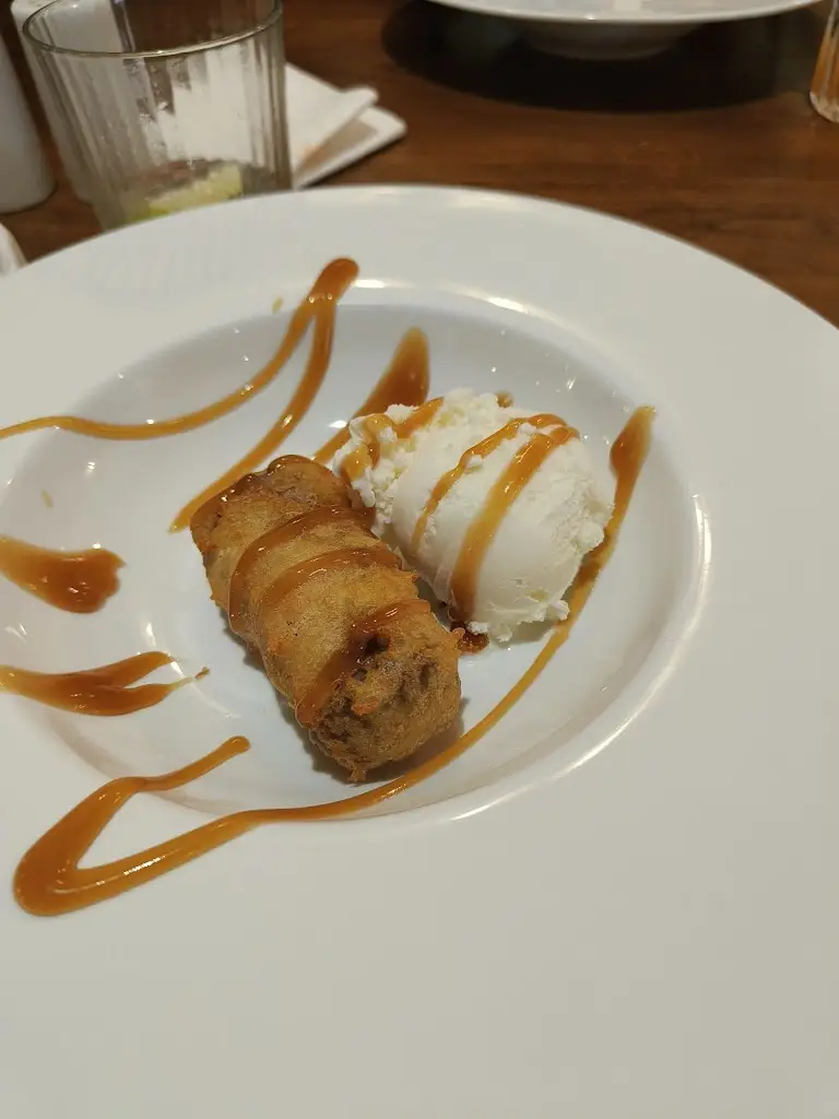 Layla vV_Cross Inn_Isle of Lewis_review