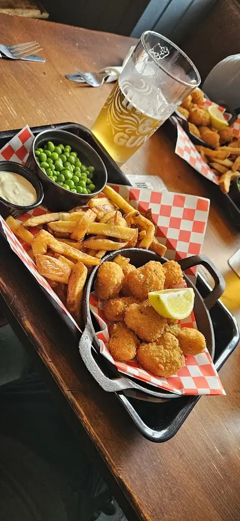 Richard Lynch_The New Lewis Bar_Isle of Lewis_review