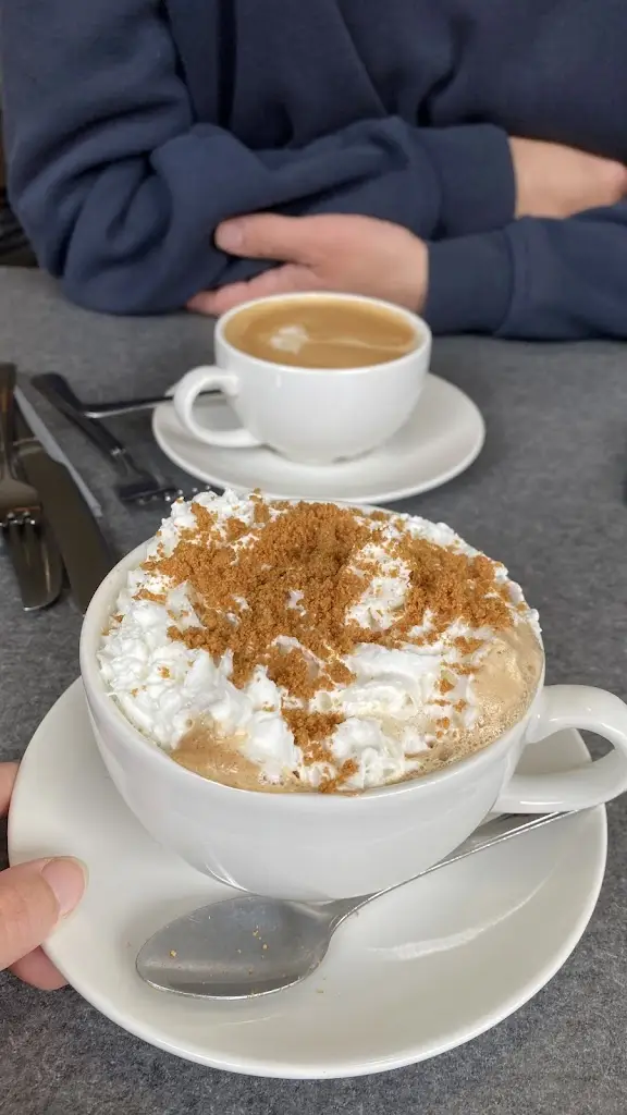 From Rust to Roadtrip_Simply Scottish_Jedburgh_review