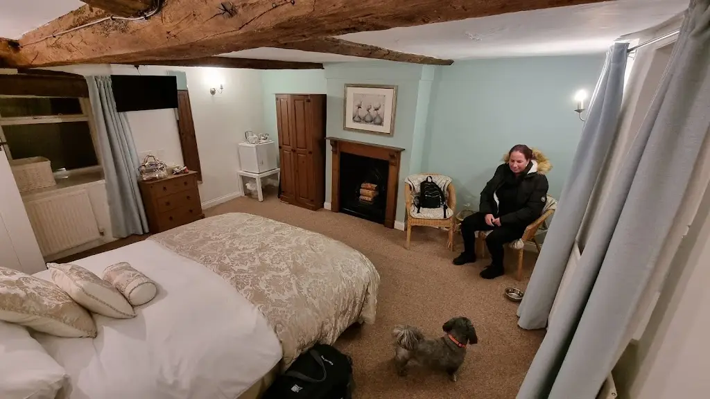 The Poppy House_Bishop's Castle_slider_image_2