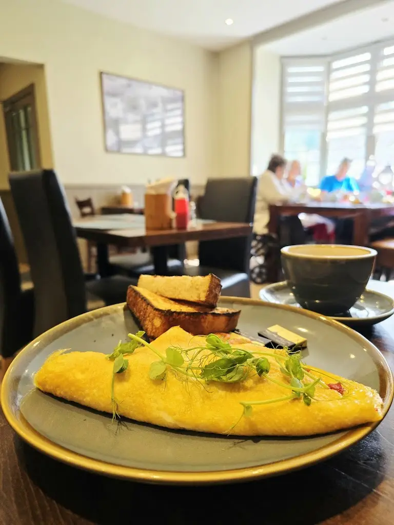 Olena Holdovych_Abbey Bridge Coffee House & Pizzeria_Jedburgh_review
