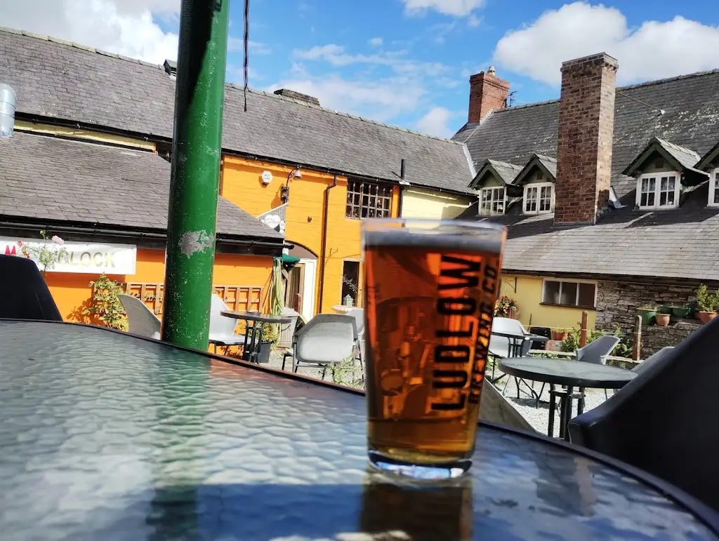 Six Bells_Bishop's Castle_slider_image_3