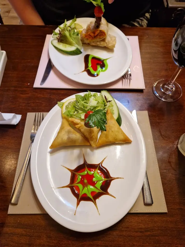 Dorien Busscher_Royal Tandoori_Kingussie_recensione