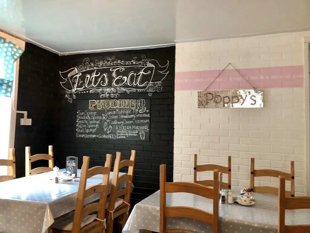 Poppy's Tearoom restaurant in Kirkconnel