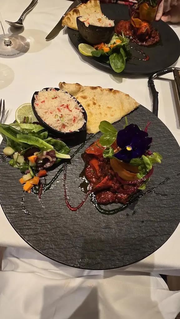 Rajpoot Indian Restaurant_Inverurie_slider_image_3