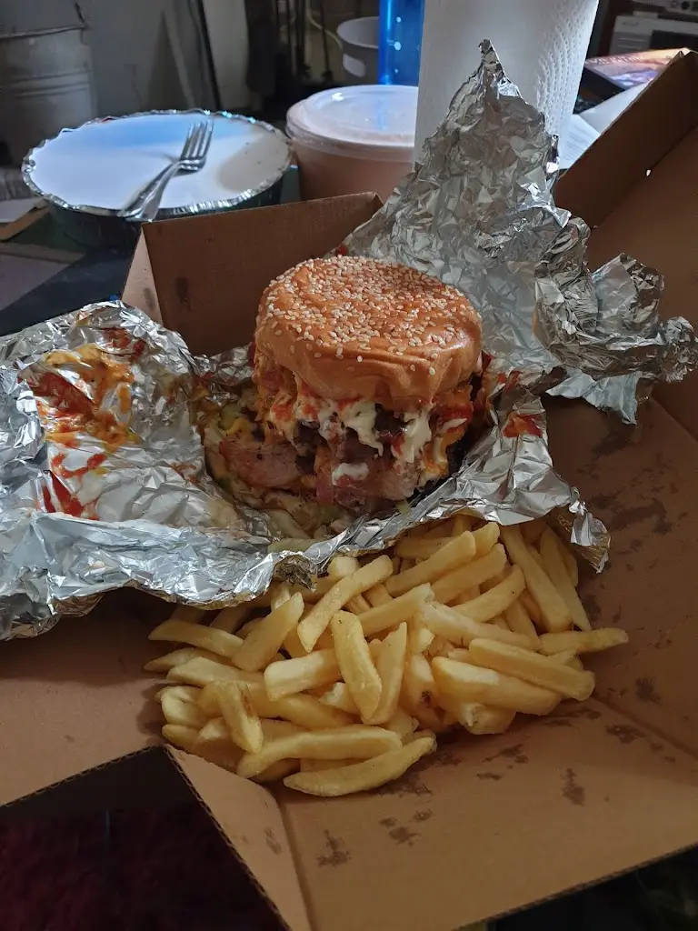 weaslelou_Elim's_Inverurie_review