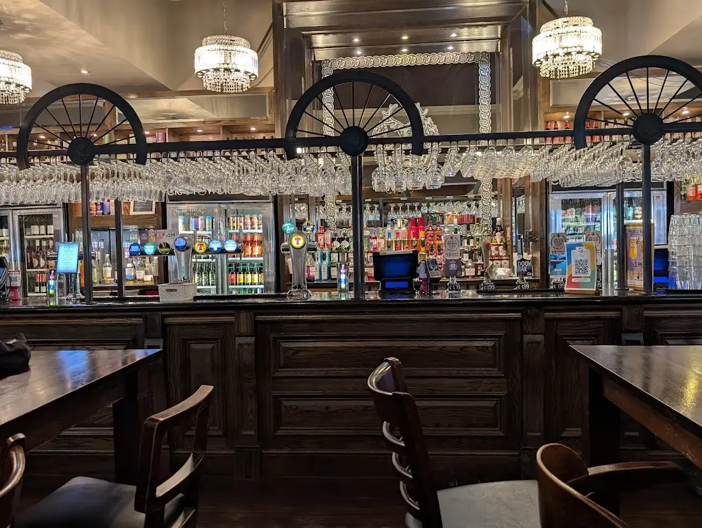 Jim Bowen_The Gordon Highlander_Inverurie_review