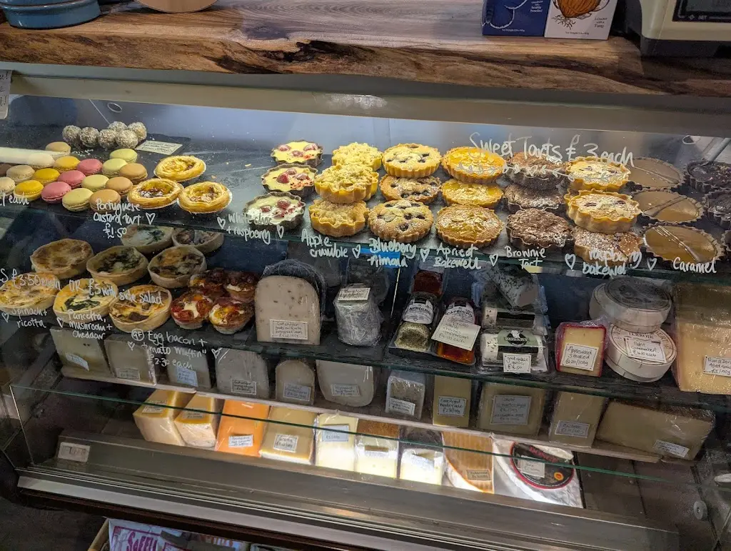 The Kilted Frog Delicatessen Ltd _Inverurie_slider_image_3