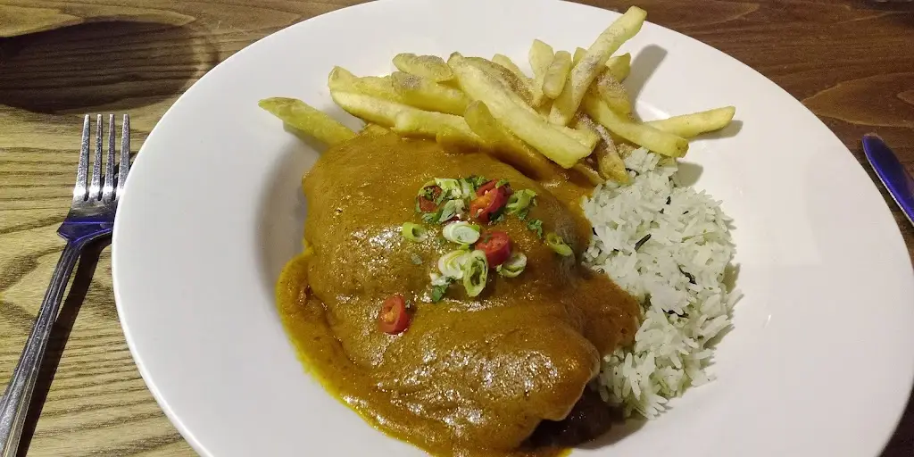 Edward Pattinson_Granary_Kinloss_review