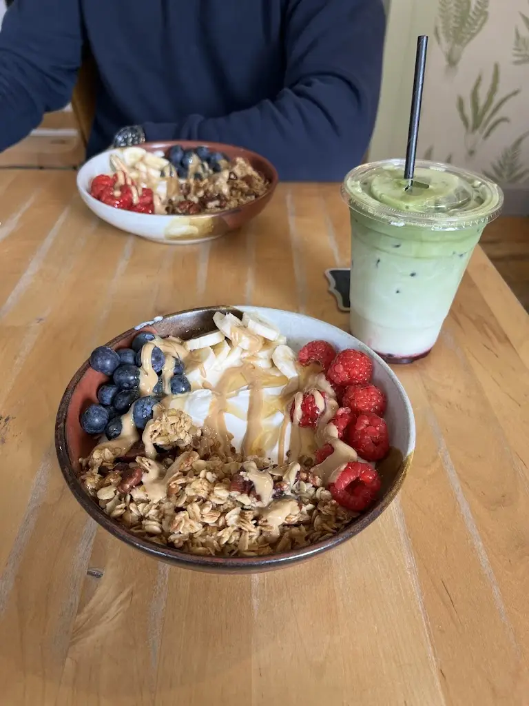 Freya Hughson_Fika_Kinloss_review