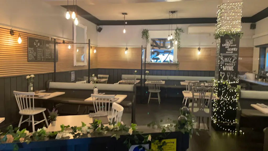 Number 27 Bar and Kitchen restaurant in Inverness