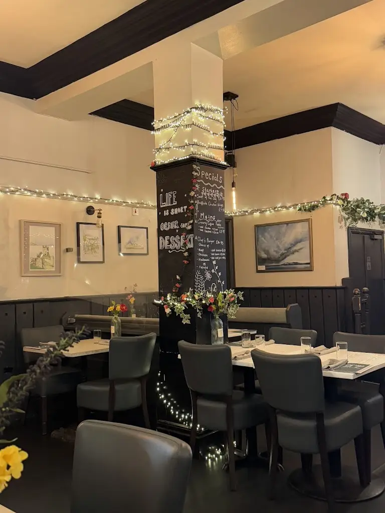 Number 27 Bar and Kitchen_Inverness_slider_image_3