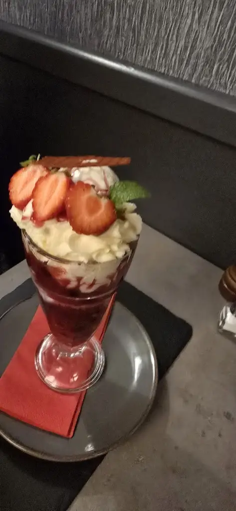 Amanda Bean_McBain’s by the River_Inverness_review