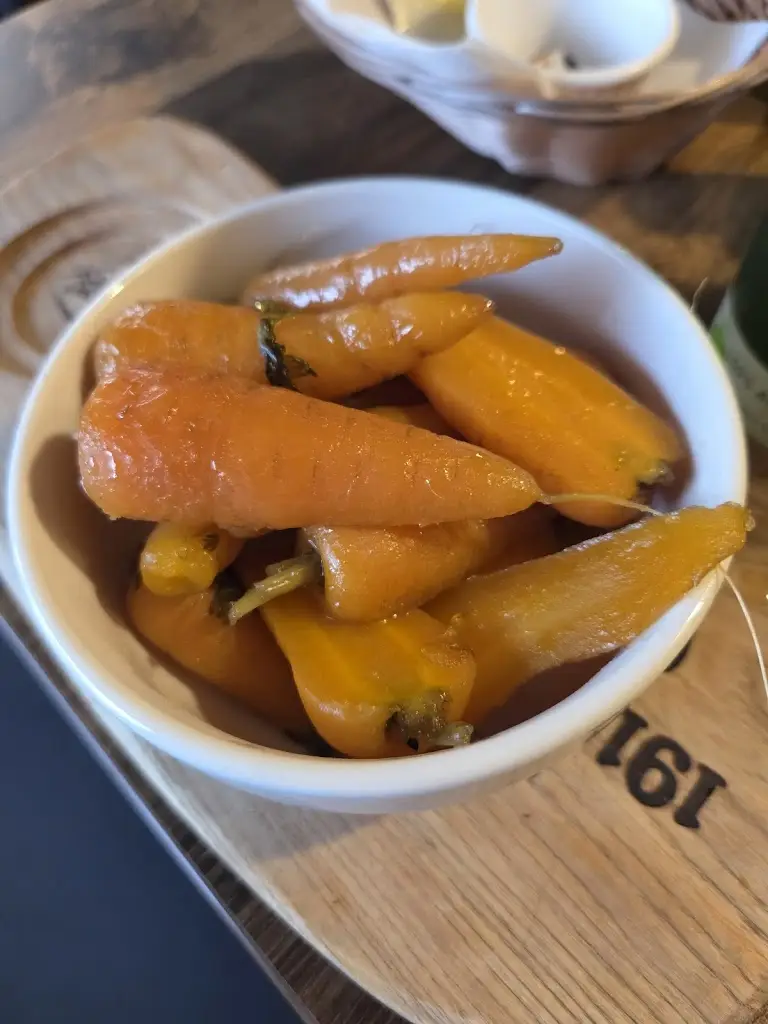 Sarah King_The WaterFront_Inverness_recensione