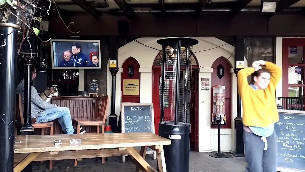 The Castle Tavern_Inverness_slider_image_2