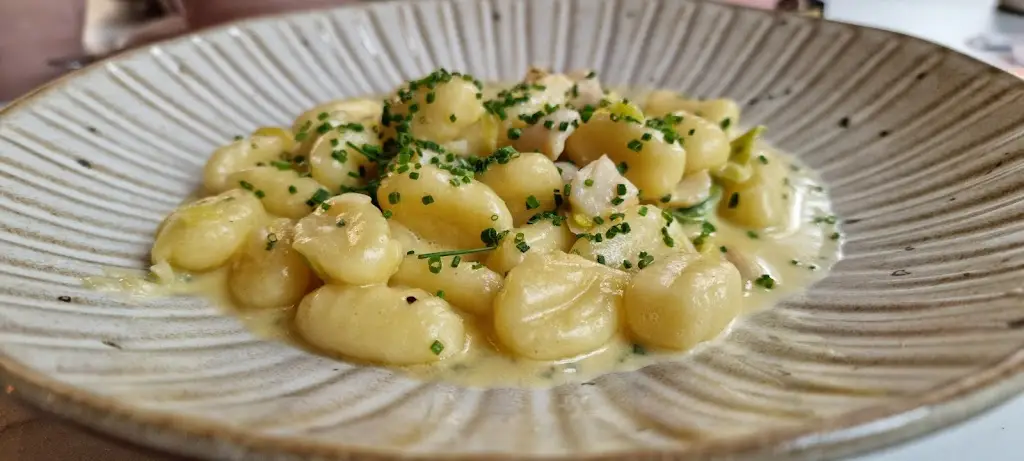 Anthony Barker_The White House_Inverness_review