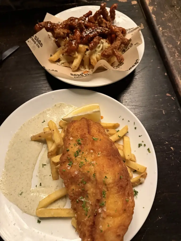 erocrocks_MacGregor's_Inverness_review