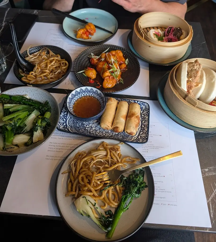 Michaela Hughes_Hou Hou Mei_Inverness_review