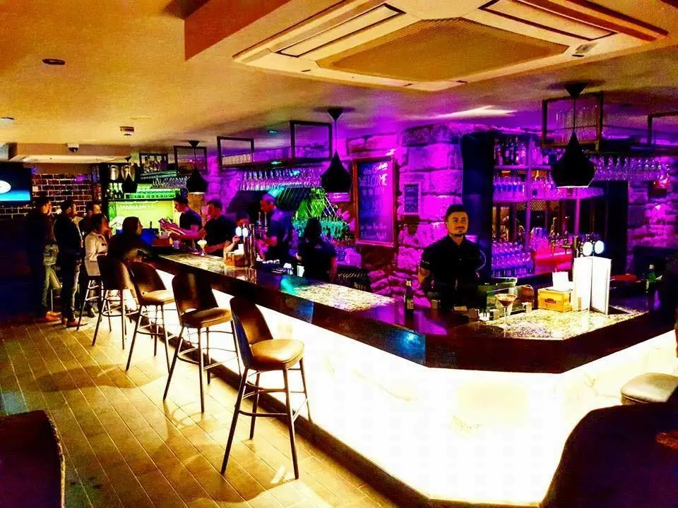 Johnny Foxes_Inverness_slider_image_1