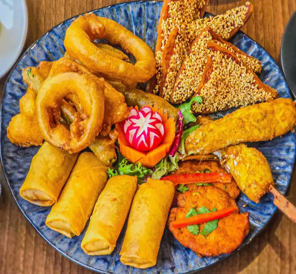 Thai Dining_Inverness_slider_image_2